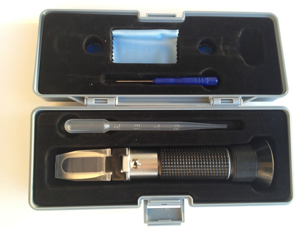 Nice Storage Case for Refractometer. Brix,Salinity,Clinical,Alcohol,Glycol, etc.