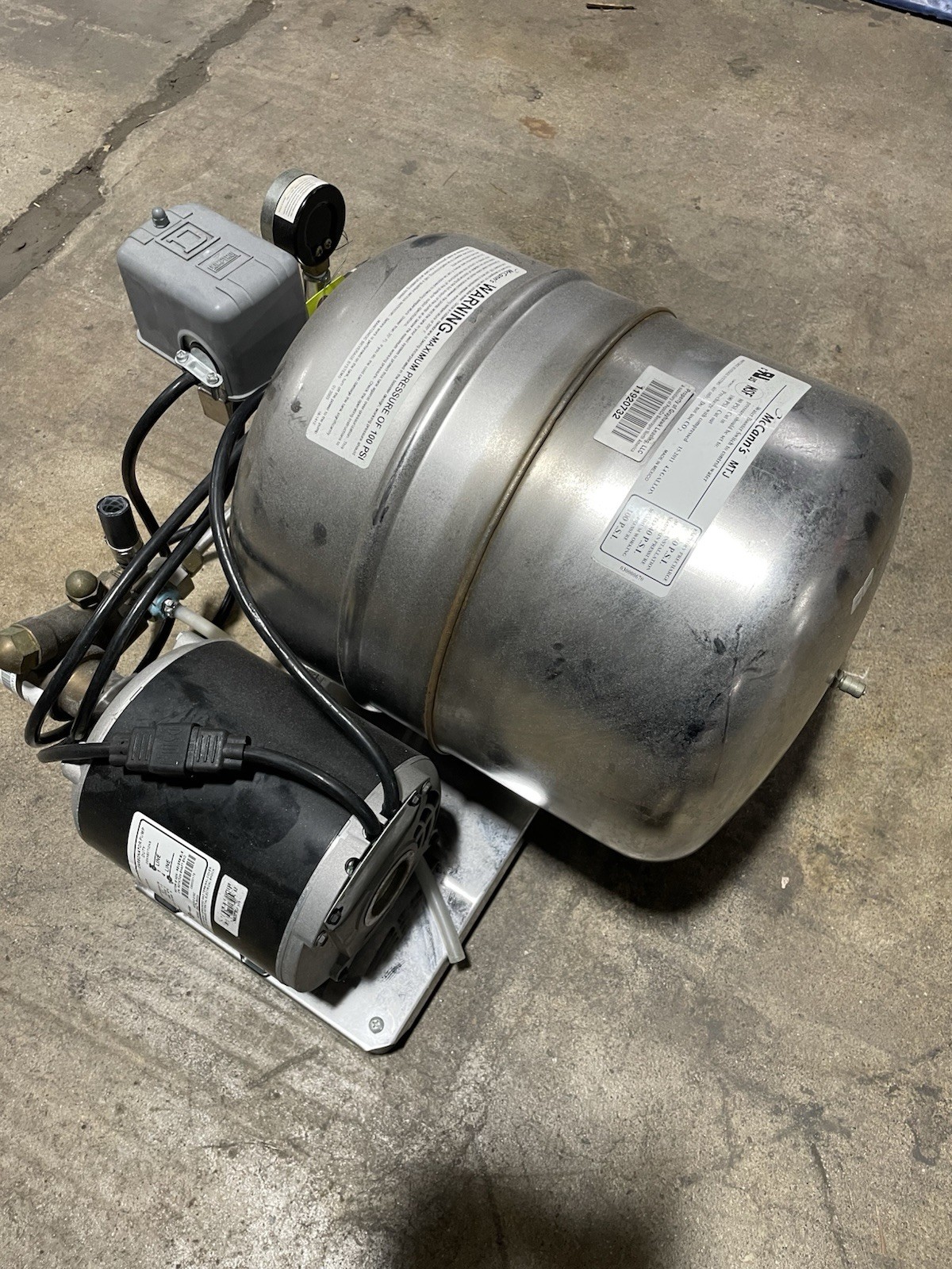 McCann's 2.0 Econo Booster, MTJ 4.4 Gallon Water Booster System 03-19 Soda