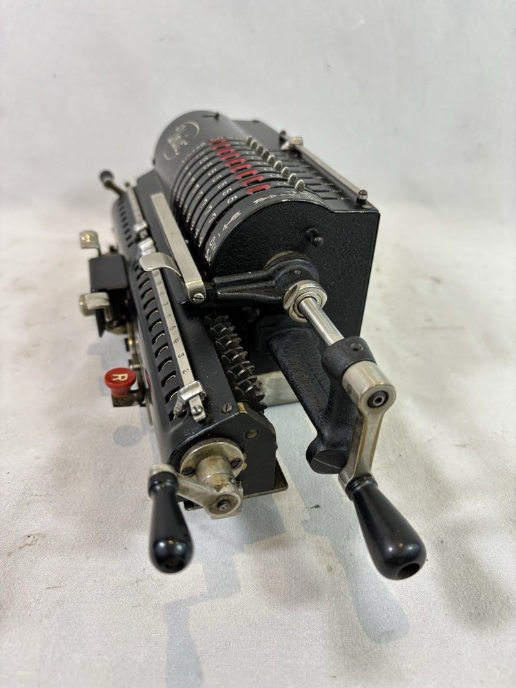 Vintage Mechanical Calculator - Cleaned And Repaired Crank Arithmometer