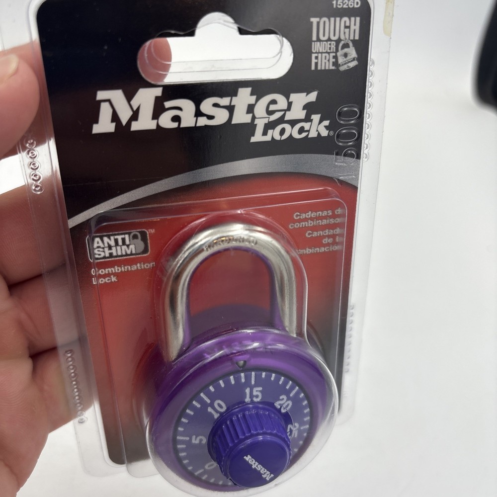 NIP Master Lock Purple Combination Padlock 1526D
