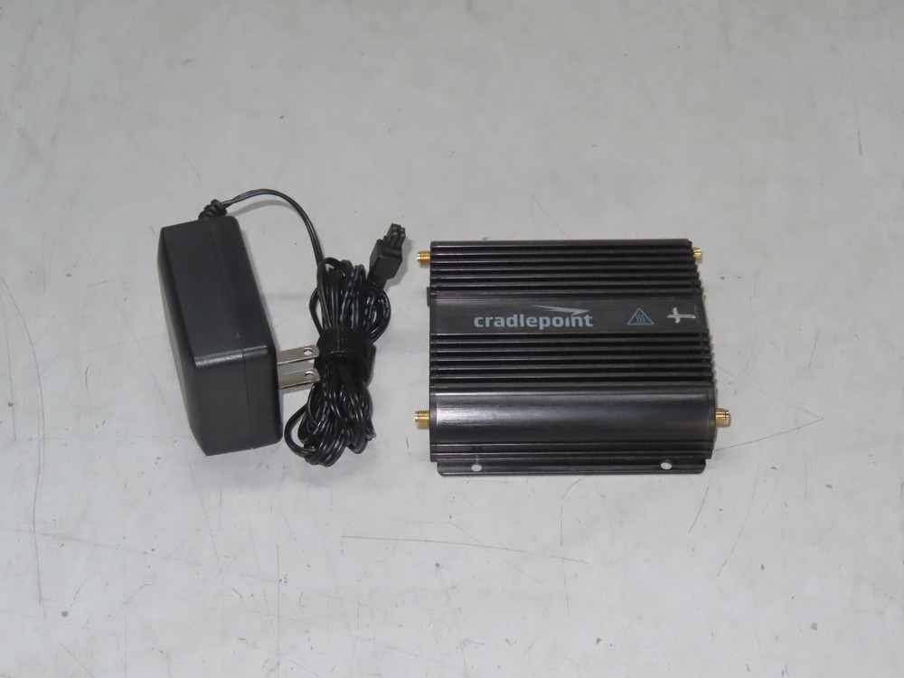 Cradlepoint Semi-Rugged Routers Model: IBR600B-LP4 Powers On