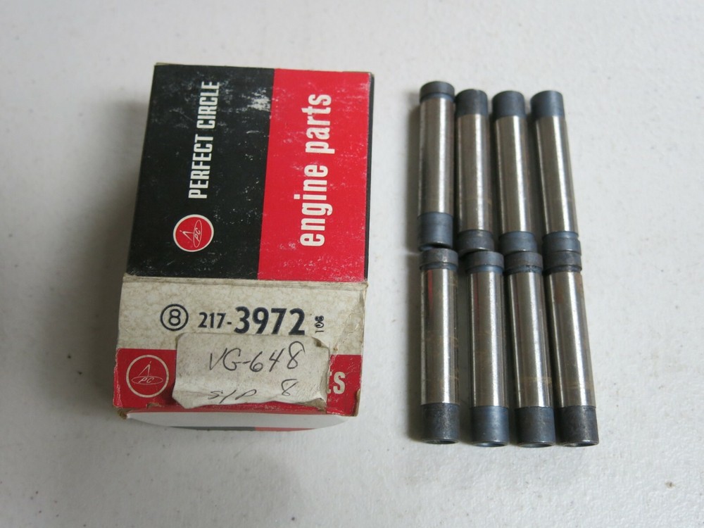 NOS Perfect Circle Engine Valve Guide (2173972) 8 pcs