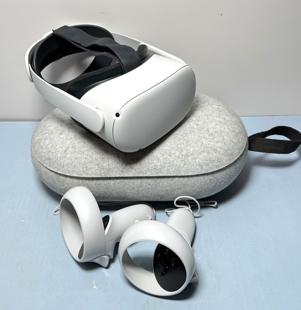 Oculus Quest 2 VR Headset White 256GB Elite Head Strap & Case