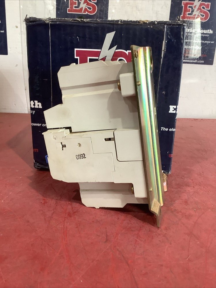 C-Hammer C306NN3 Overload 1.5 Amp 600 Volt