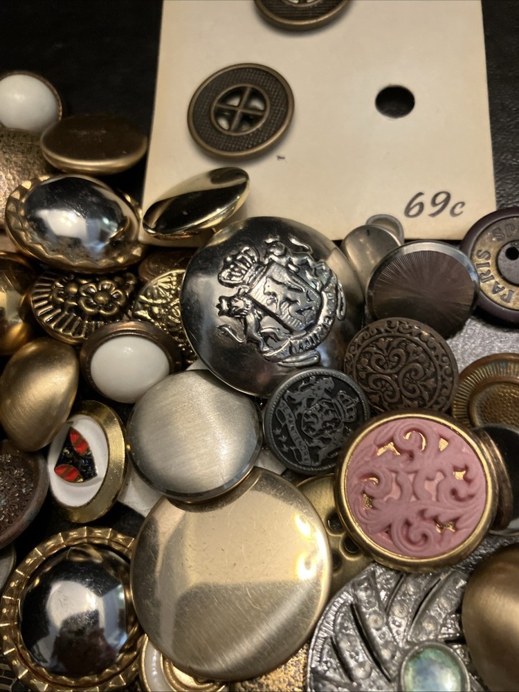 Buttons 100+ Most Metal Misc SB4
