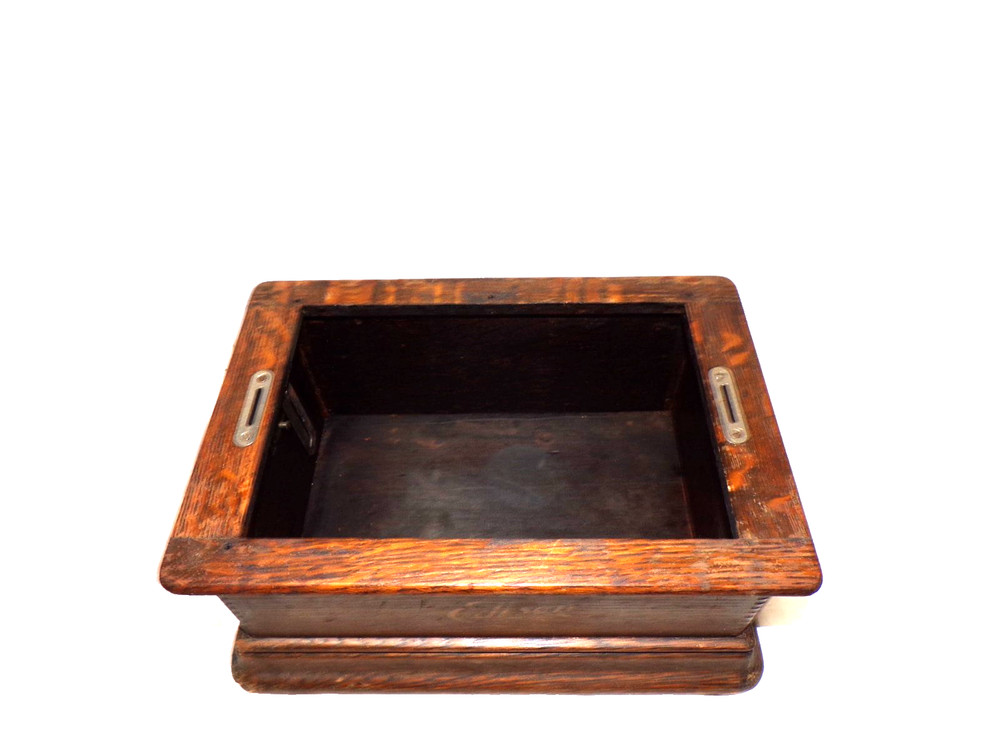 EDISON STANDARD PHONOGRAPH CASE BOTTOM AND FRAME FOR THE MODEL D , E AND F