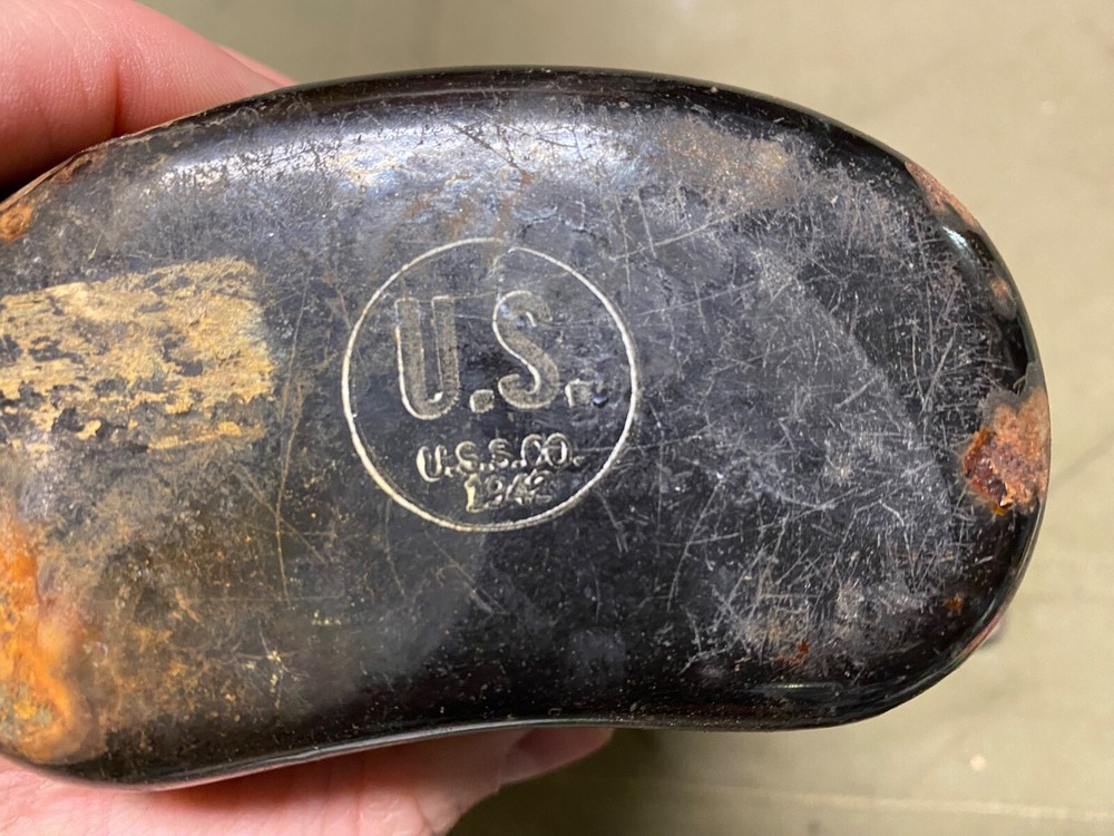 ORIGINAL WWII US ARMY M1942 ENAMEL CANTEEN-DATED 1942