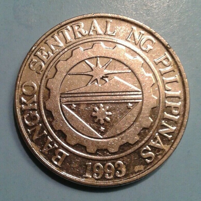 Philippines 1 Piso coin 2004