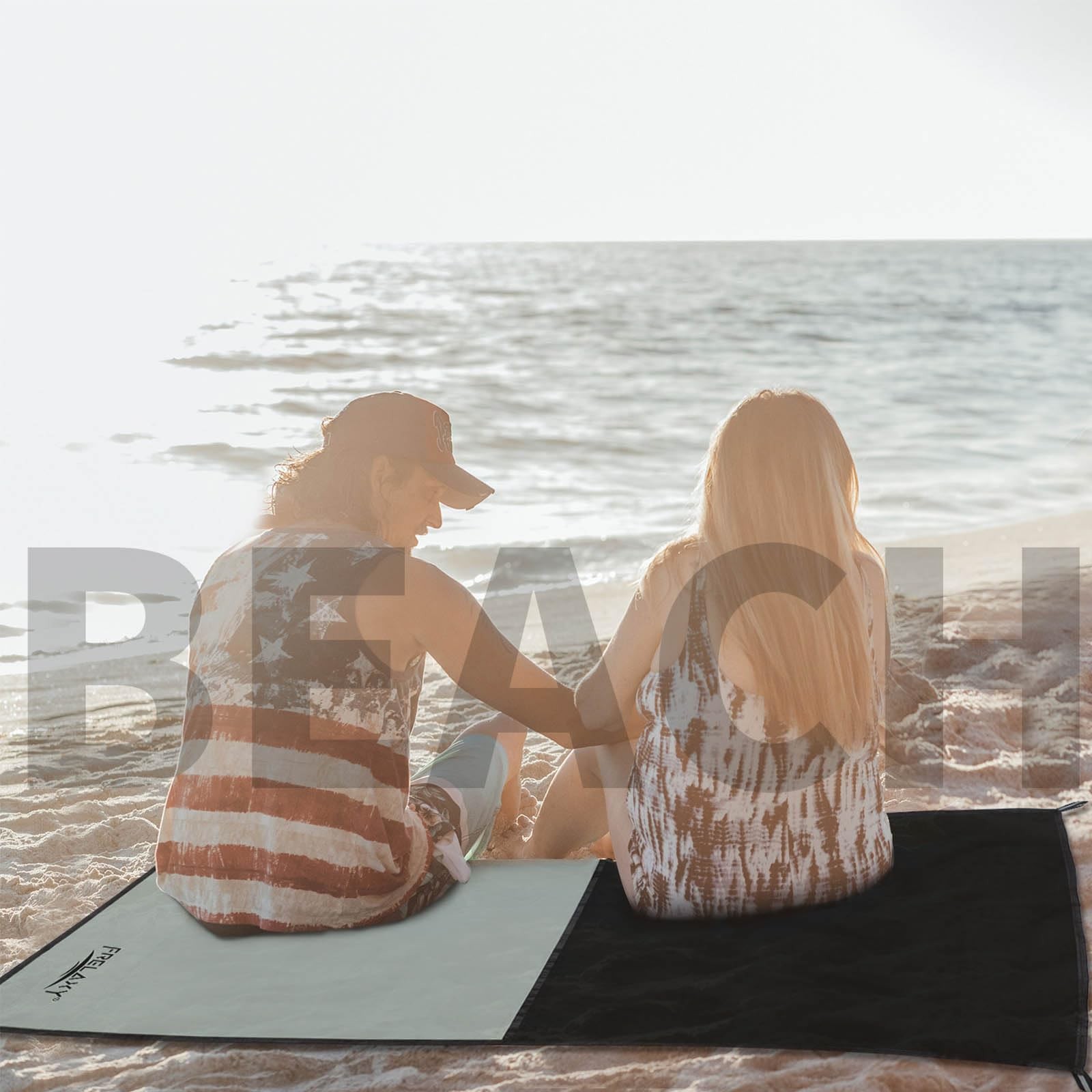 Frelaxy Pocket Picnic Blanket Waterproof Sandproof Beach Mat Compact Camping Tar