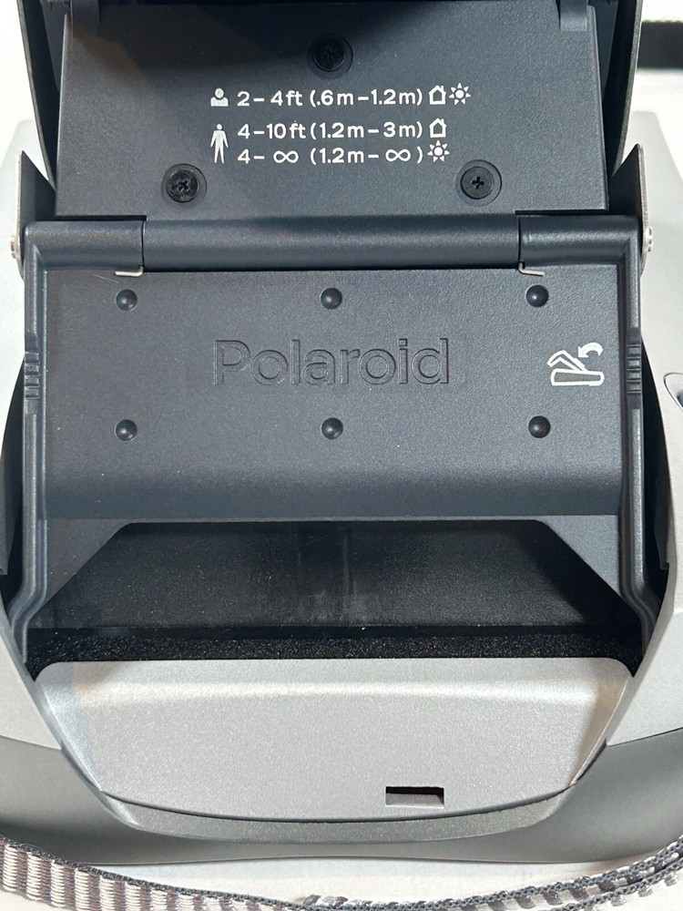 Polaroid 1200FF BE Spectra Image Camera w Carrying Strap Untested Good Condition