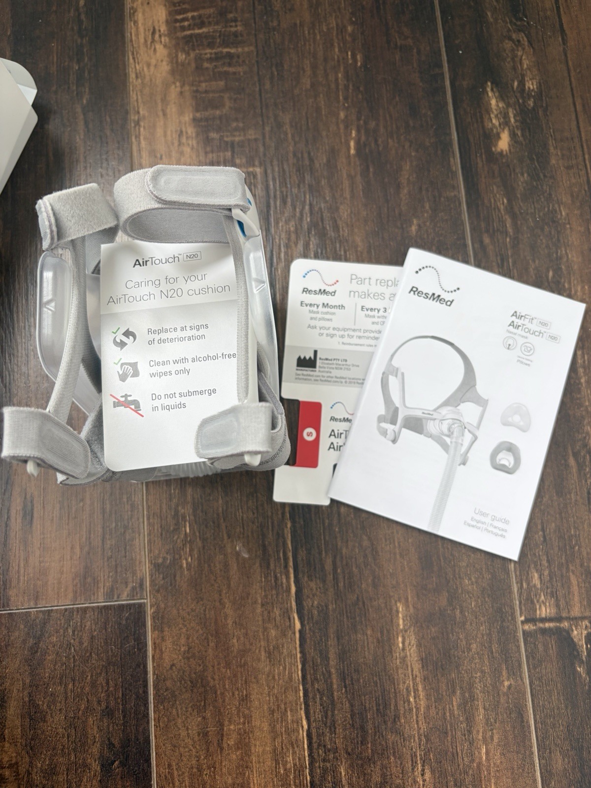 NEW ResMed AirTouch Full Face Mask with Headgear - Medium- 63901