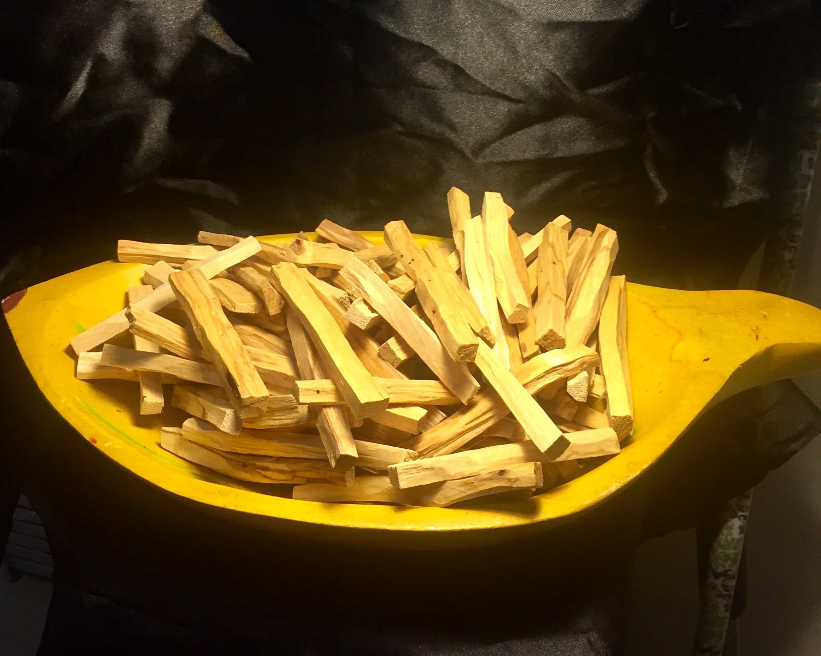 Palo Santo Incense 38 (STICKS APPROX) 1/2 lb SIZE BAG(4+inches long)