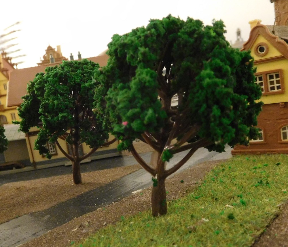5 Dark Green Trees, 80mm Tall