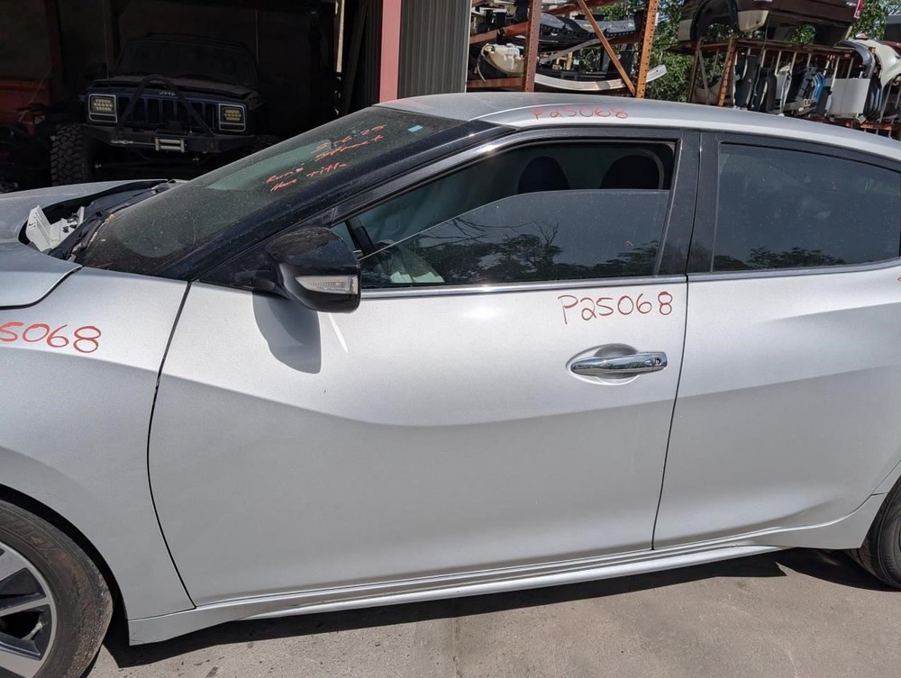 Camera/Projector Radar Unit Front Adaptive Cruise Fits 19 MAXIMA 621537