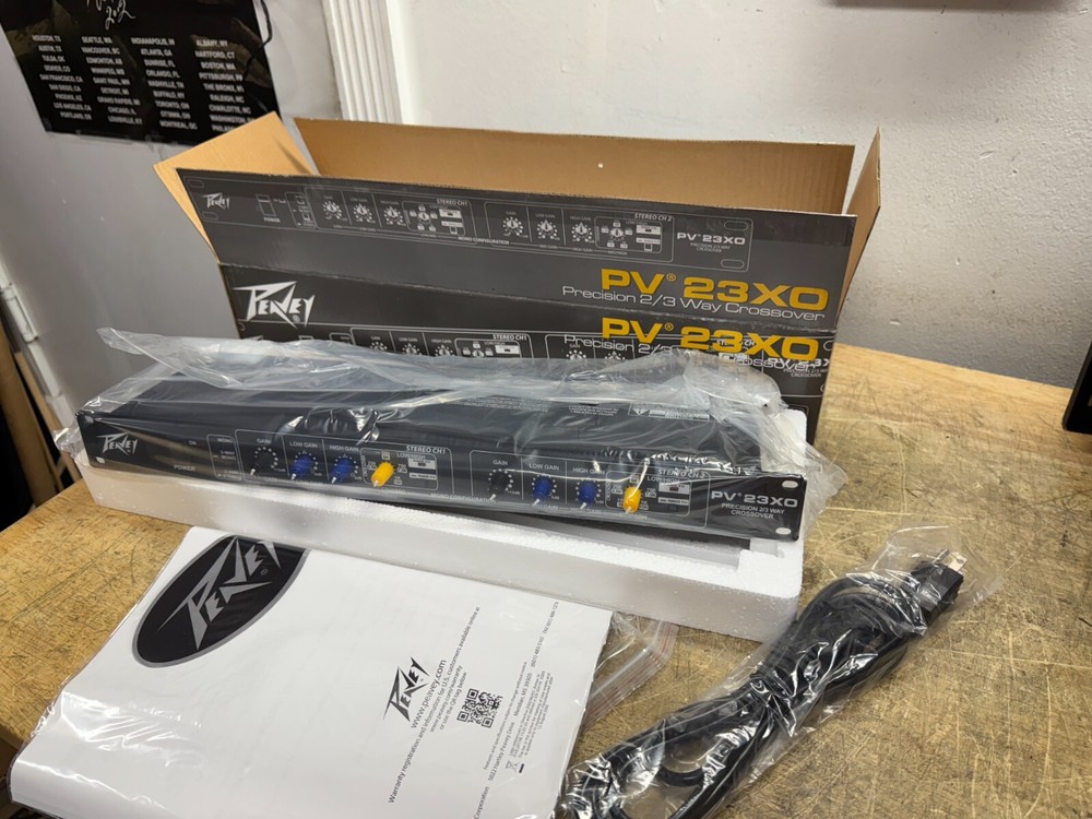 Peavey PV-23XO Rack Mount Crossover