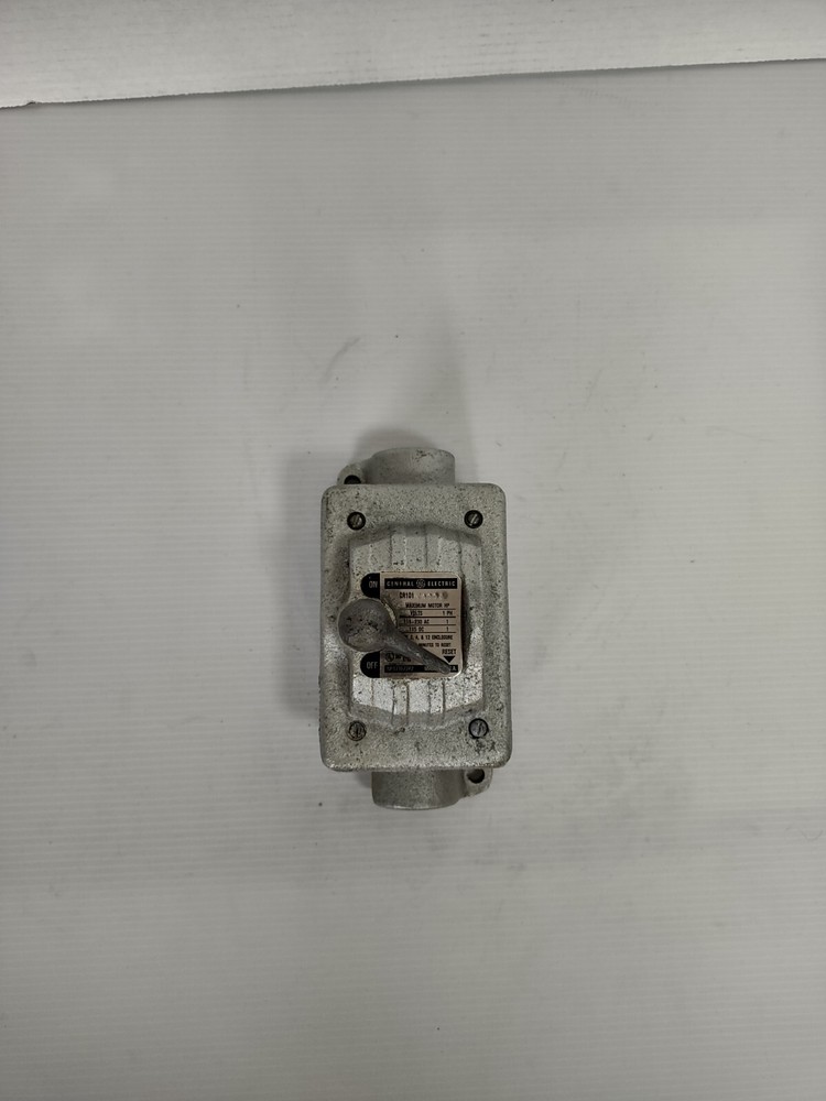 GE CR101V400J MANUAL MOTOR SWITCH 1HP