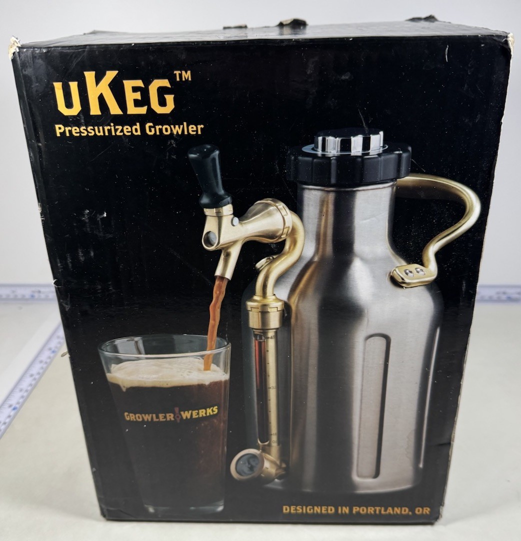GrowlerWerks uKeg 64 oz Pressurized Stainless Steel Beer Growler New-open Box