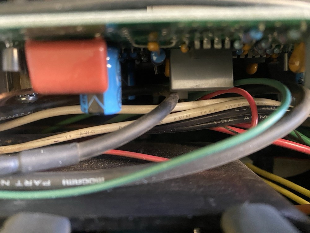 Crest CA18 Professional Power Amplifier