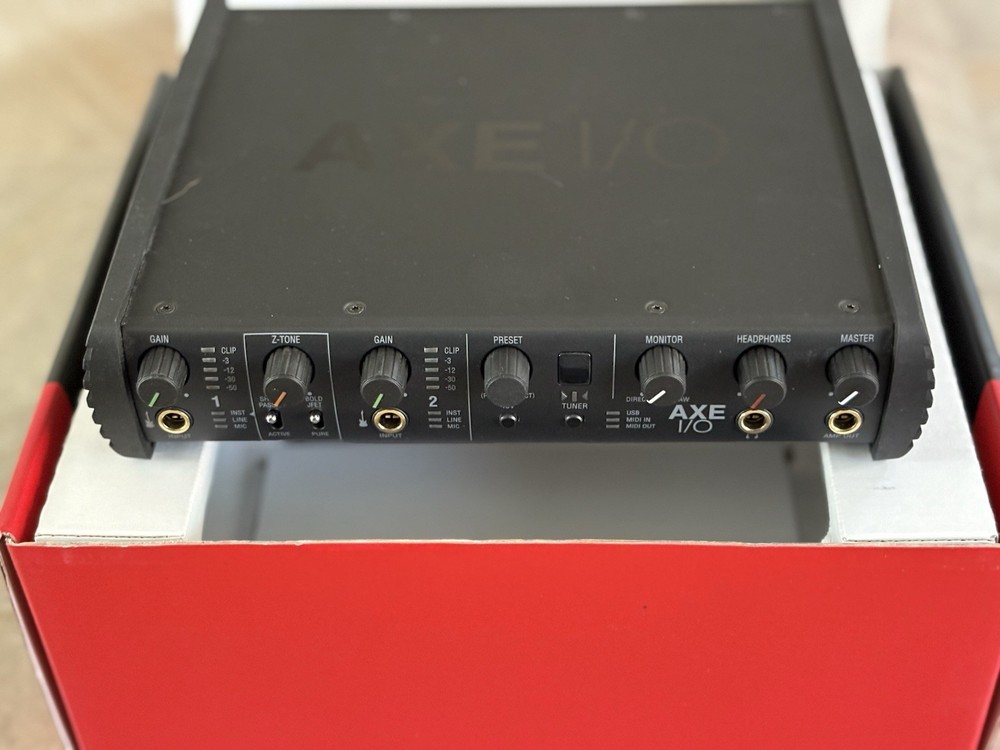 IK Multimedia AXE IO Premium USB Audio Interface