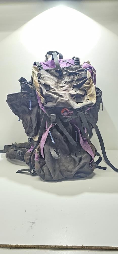 LOWE ALPINE CONTOUR IV HIKING BACKPACK (P32007700)