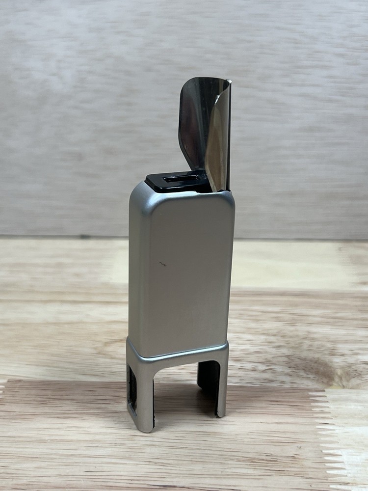 MINOX FLASH B FOR SUBMINIATURE CAMERA - WITH ORIGINAL LEATHER CASE