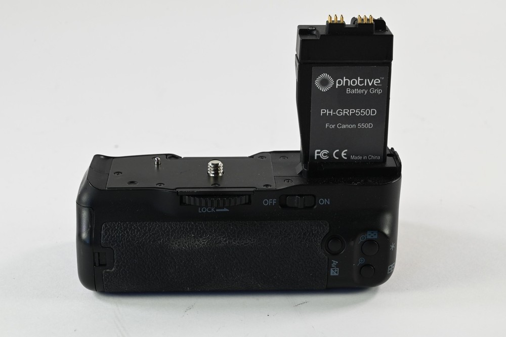 Misc Battery Grip for Canon 550D #G237