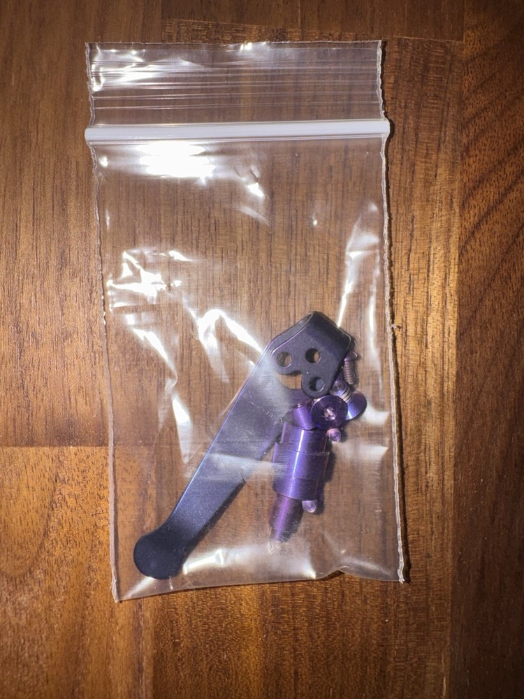 Spyderco Para 3 Scales/Hardware