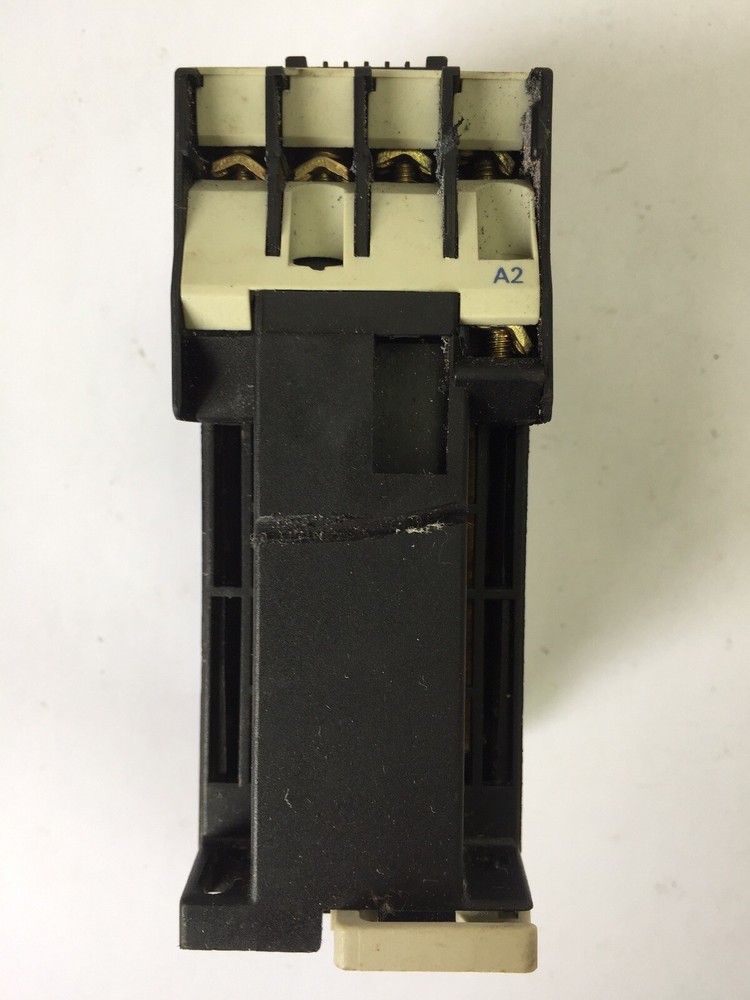 TELEMECANIQUE CA3DN31 CONTACTOR 600VAC COIL 24V