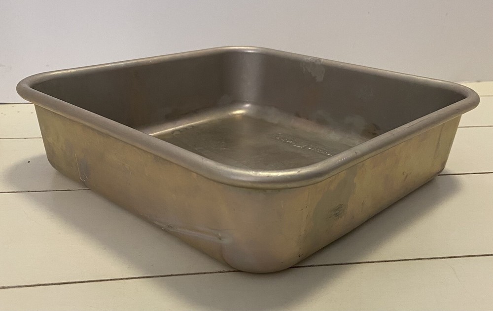 Nordic Ware Square Cake Baking Pan USA