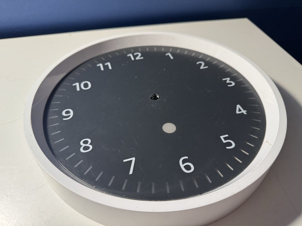 READ Amazon Echo Wall Clock Alexa Compatible LED Display Timer BATTERY CORROSION