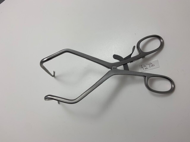 Rogozinski Reverse Angle Retractor Large 9" Length to Bend 8.5" Depth 4"