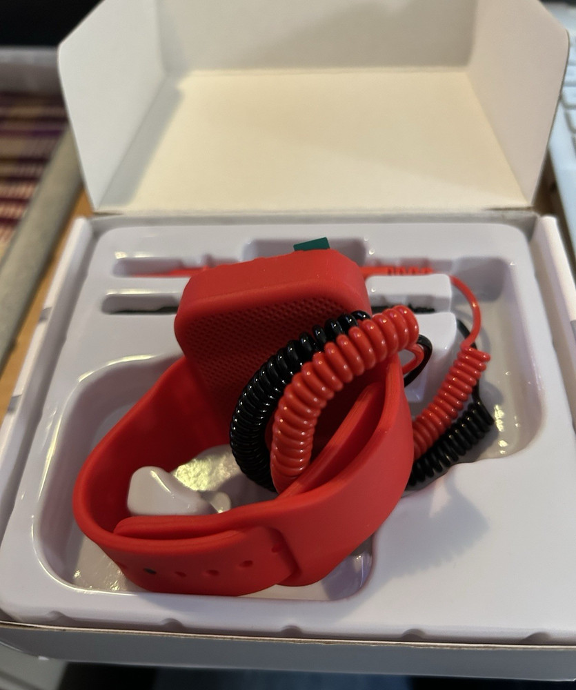 Multimeter Smart Digital Wrist-worn Auto-range Voltage Range AC/DC 300V