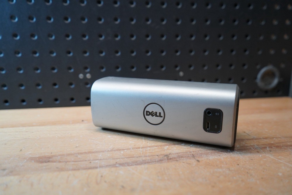 (C) Dell AD211 Bluetooth Portable Speaker System