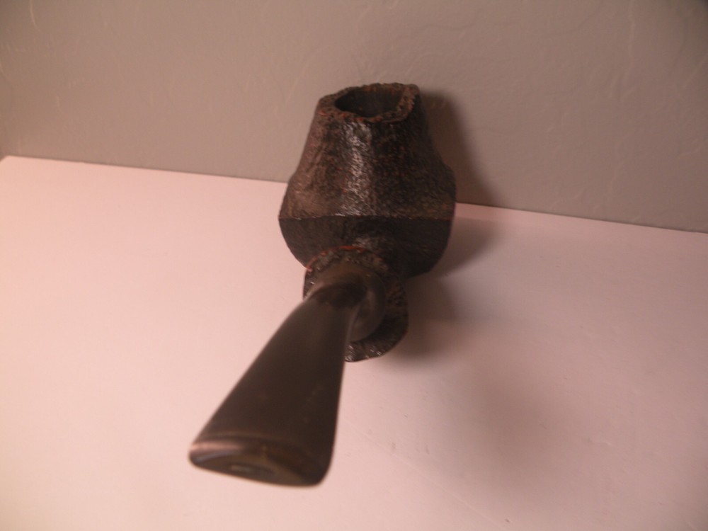 Bari Wiking 7099 Pipe Handmade in Denmark Rusticated