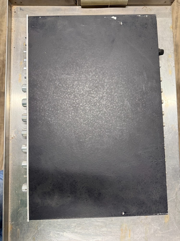 ICM VC2000P Video Corrector / Processing Amplifier — Powers On — With Manuals