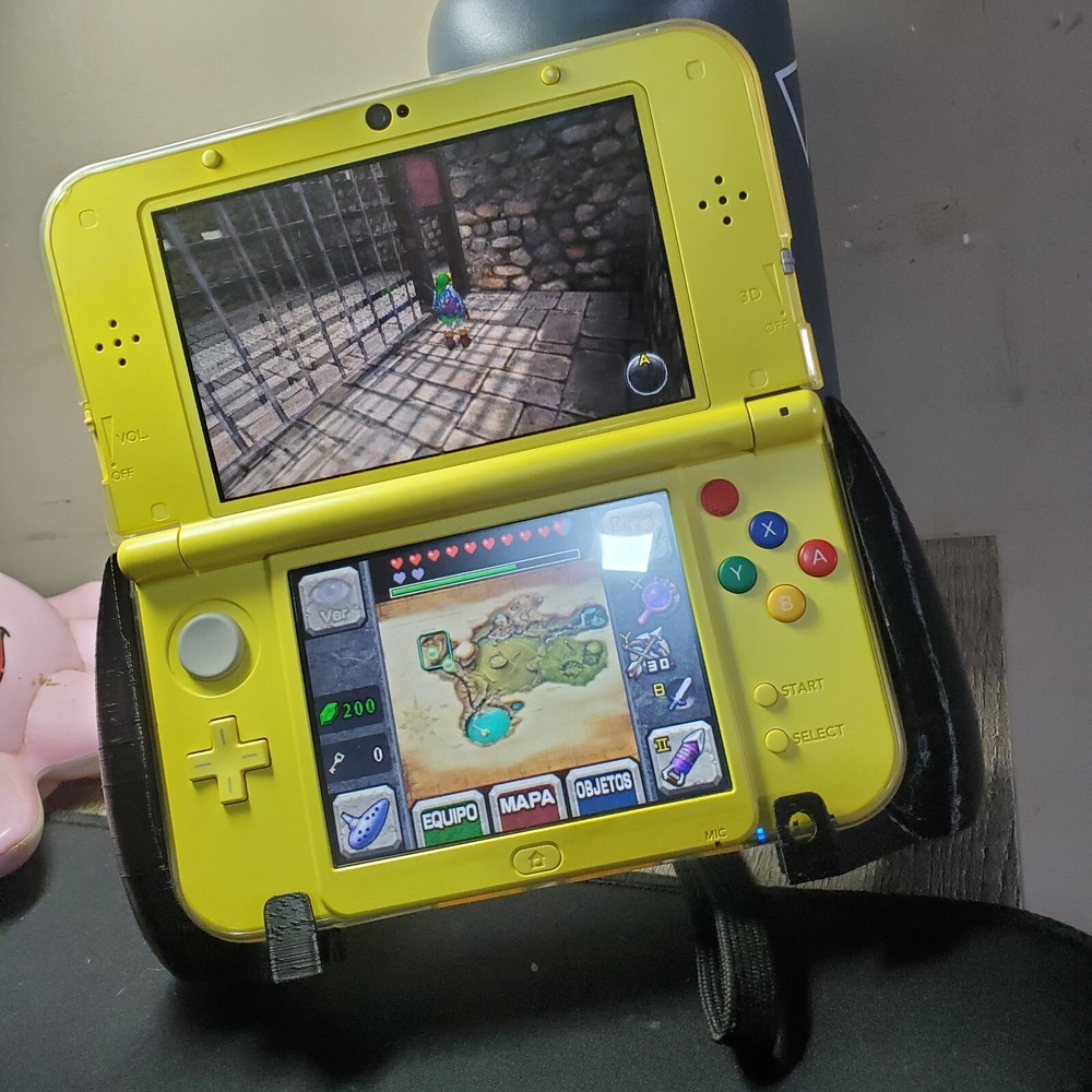 Nintendo New 3DS XL Comfort Grip v2 Handheld Controller (FITS CLEAR CASE)