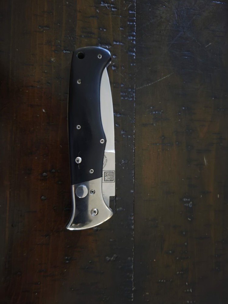 Butch Vallotton double action knife