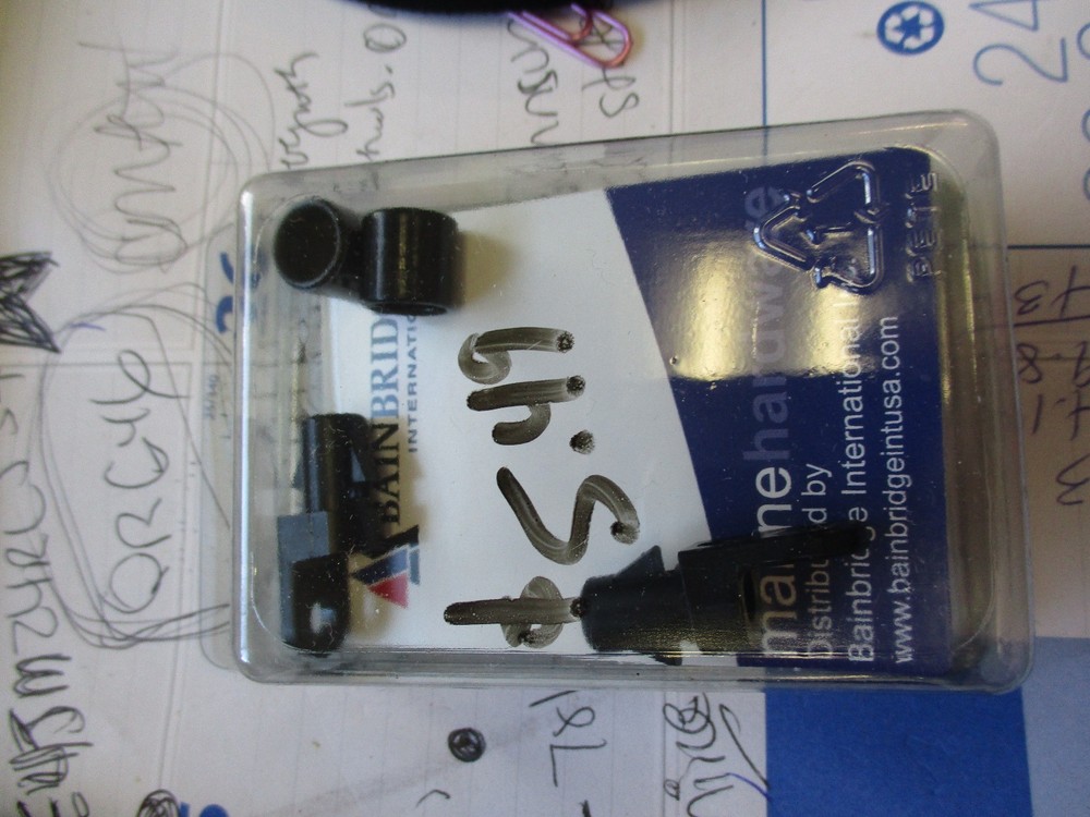 BAINBRIDGE MARINE PLASTIC BUNGEE ENDS NIP