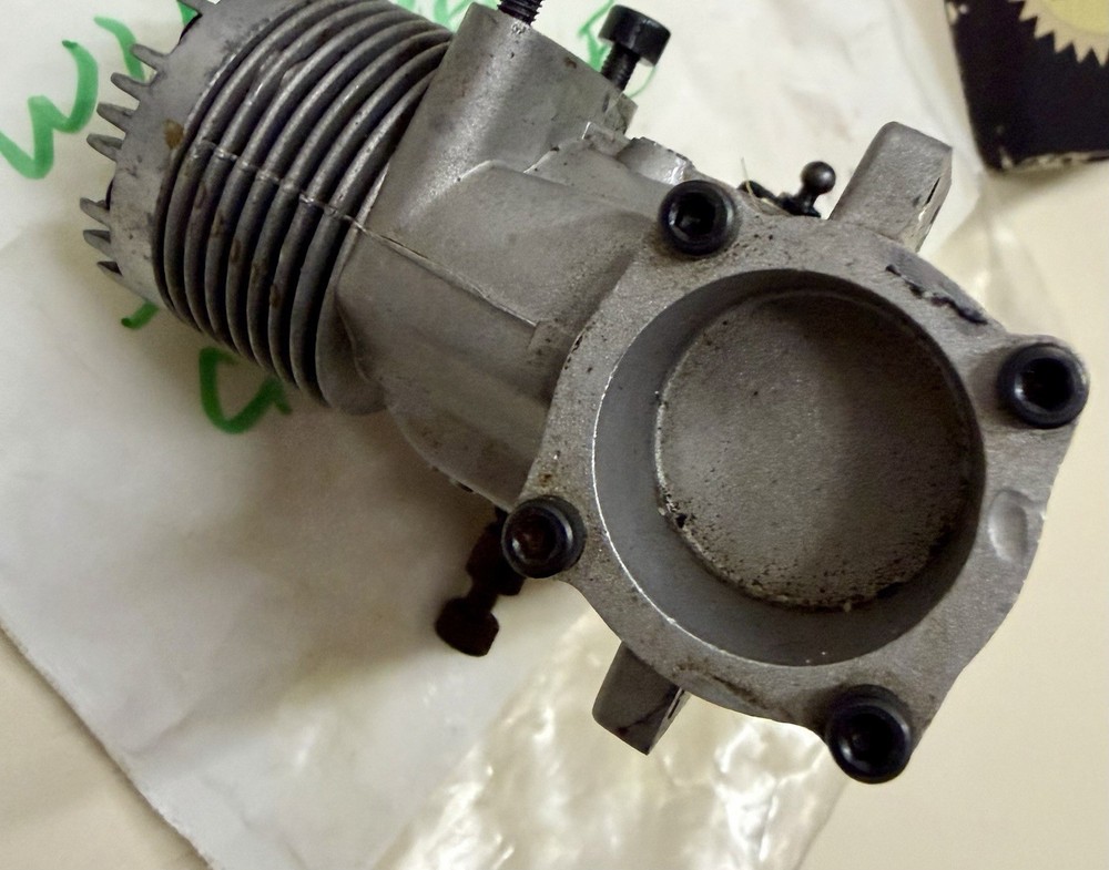 OS MAX 40F SR RC Engine with Box, Muffler & Instructions