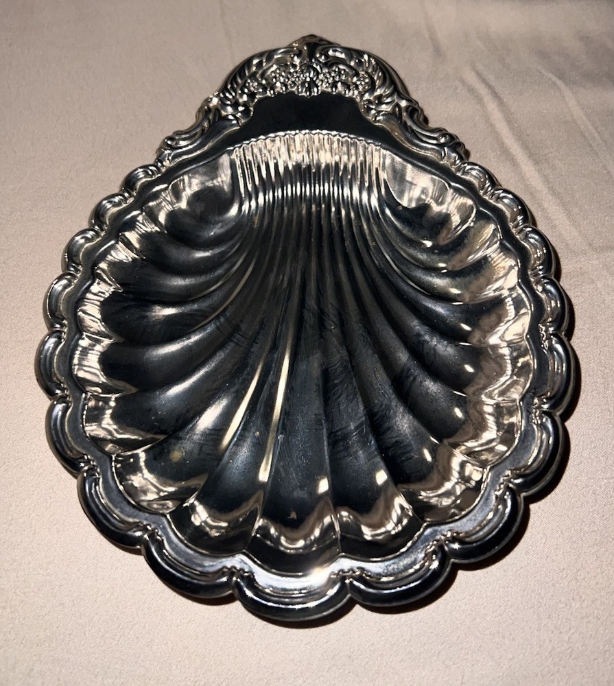 Silverplate Shell-Shaped Bowl Baroque & Rococo Style Classic Shell Pattern