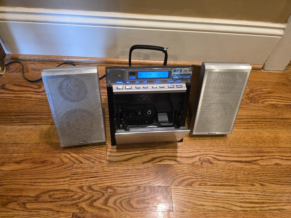 Panasonic SA-EN17 Stereo System Please READ! AS IS