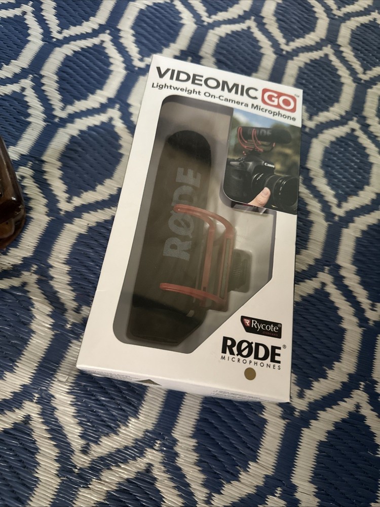Rode VideoMic GO Lightweight On Camera Microphone