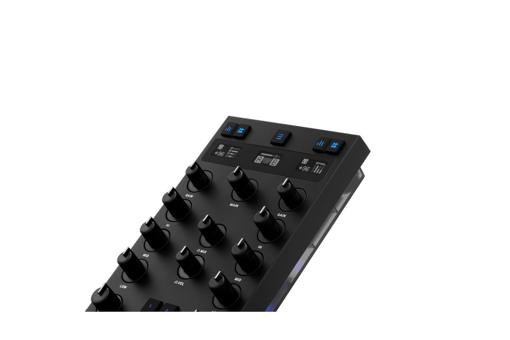 Native Instruments Traktor Kontrol Z1 Mk2 DJ Controller