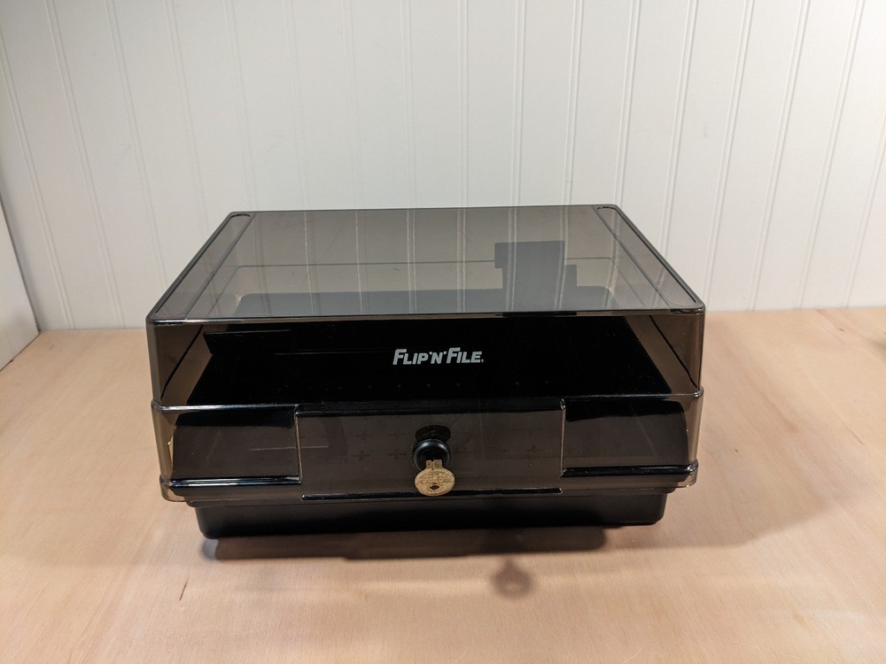 Flip 'N' File Storage Container for Computer Floppy Disksettes Locks W/ Key