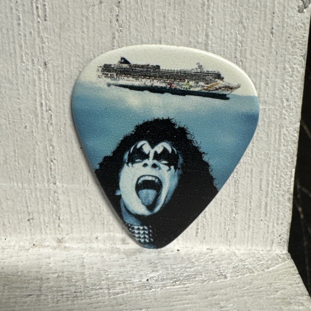KISS KRUISE VI GENE SIMMONS JAWS PICK Demon