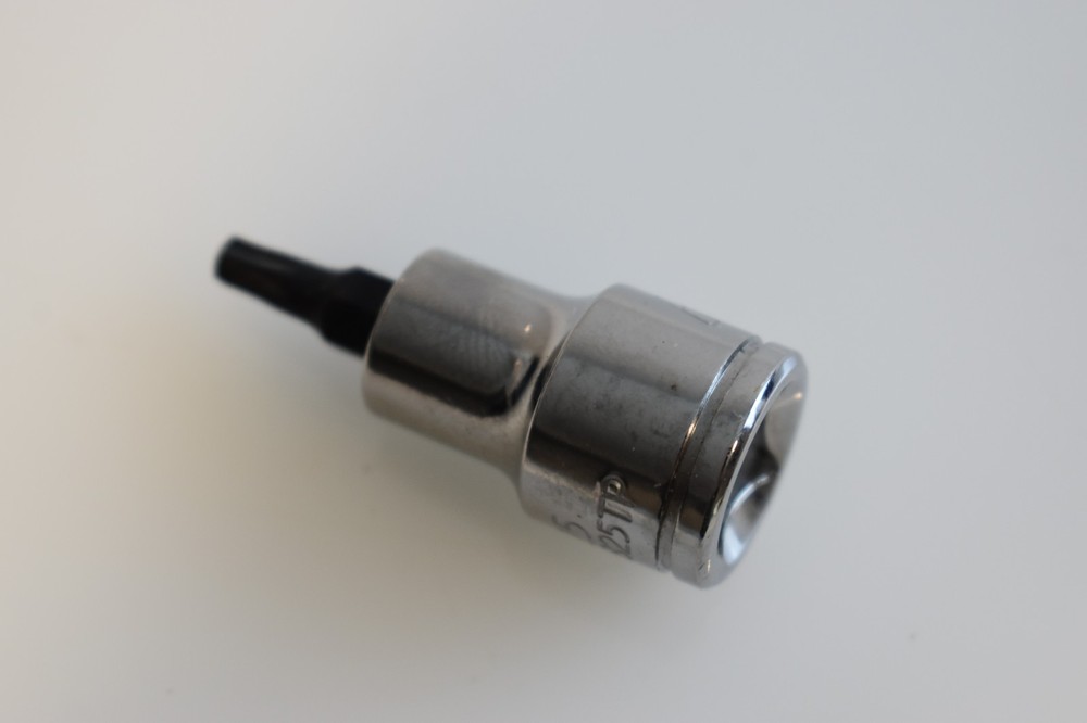 Blue Point Tools BLPT3825TP T25 TORX Tamper Resistant Socket Driver 3/8" Drive