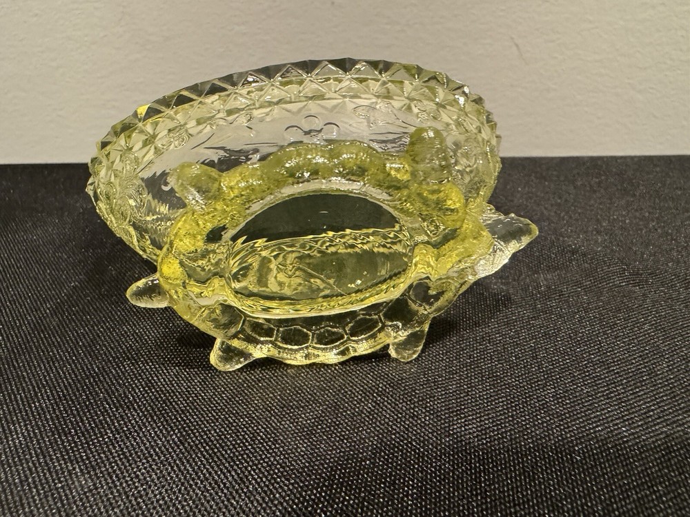Uranium Vaseline Adams & Co Turtle Dish