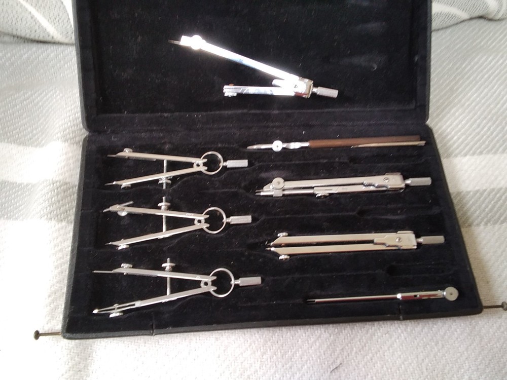 JAKAR Drawing Instruments