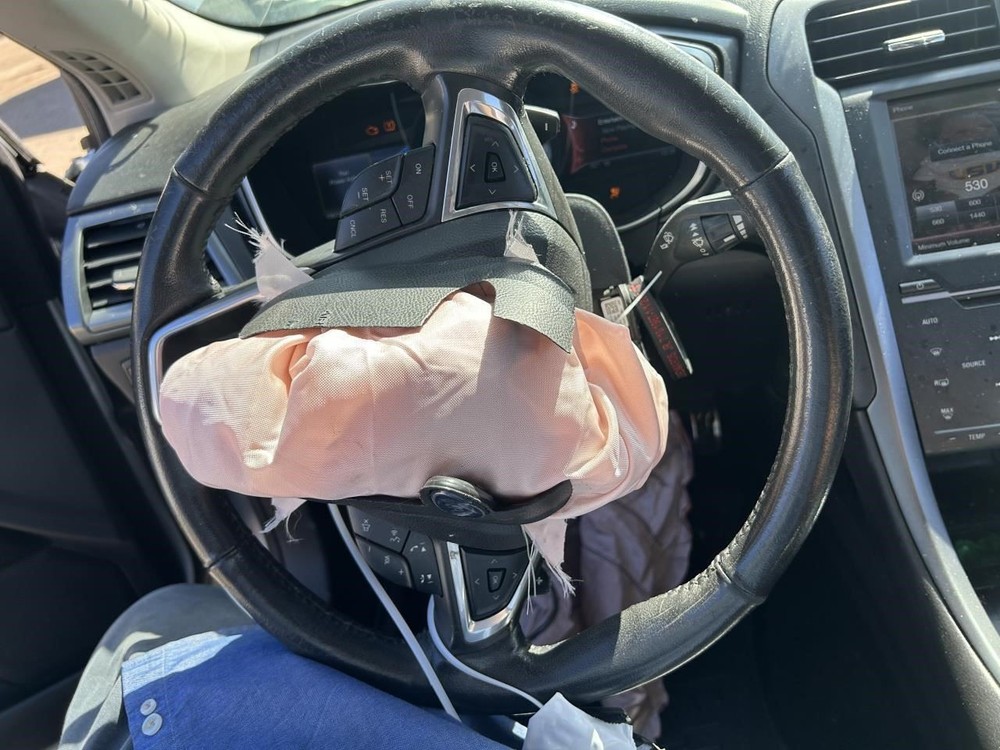FUSION 2013 High Mounted Stop Light 104727220