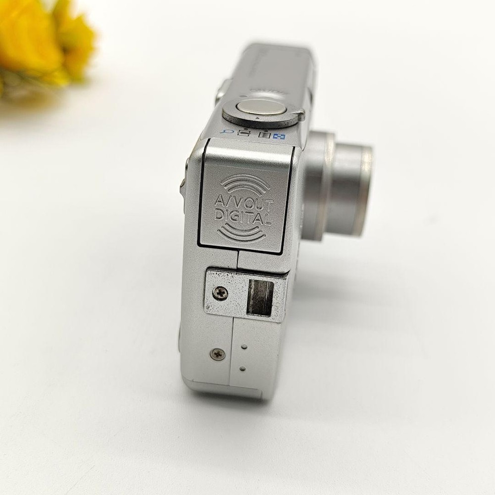 Canon IXY DIGITAL WIRELESS Silver Compact Digital Camera Tested Japan